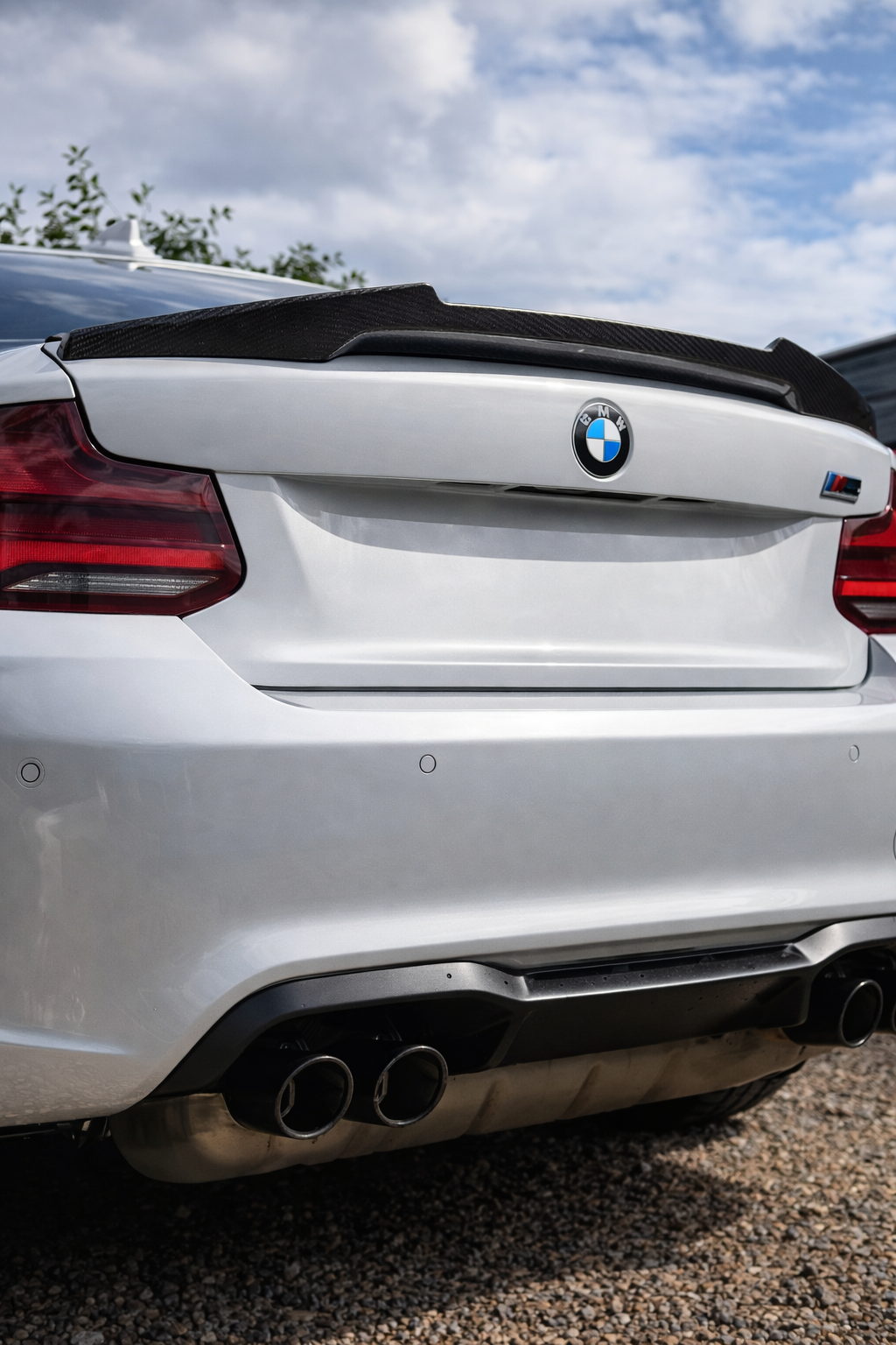 Alerón Estilo M4 BMW Serie 2 | Fibra de Carbono Real (Performance)